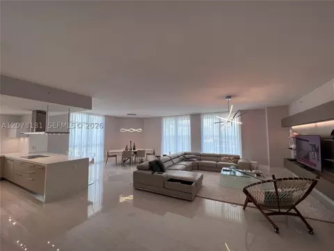 17301 Biscayne Blvd #1402, North Miami Beach, FL 33160