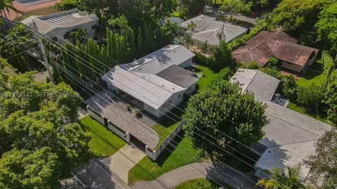 View/Area - 932 Bird Rd, Coral Gables, FL 33146 photo 1 of 3