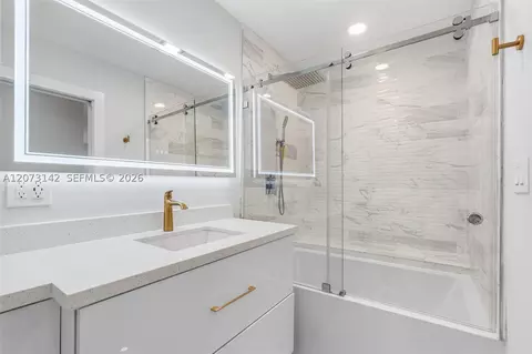 Bath - 932 Bird Rd, Coral Gables, FL 33146 photo 6 of 6