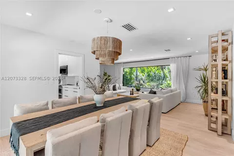 Dining - 13400 SW 70th Ave, Pinecrest, FL 33156 photo 1 of 3