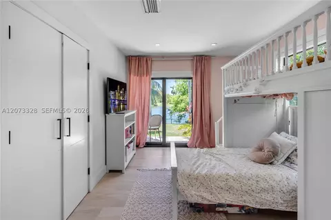 Bedroom - 13400 SW 70th Ave, Pinecrest, FL 33156 photo 4 of 6