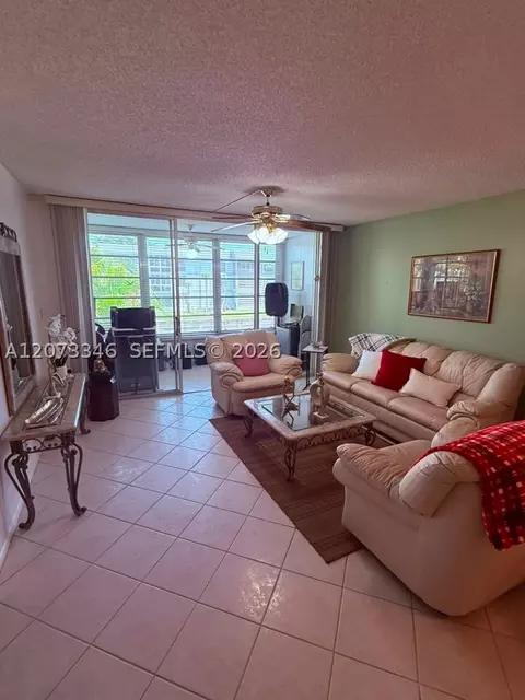 8330 Sands Point Blvd #N208, Tamarac, FL 33321