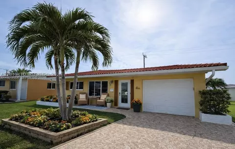 4208 NW 47th Ct, Tamarac, FL 33319