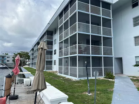 3550 NE 169th St #304, North Miami Beach, FL 33160
