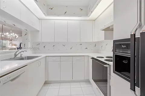 13701 SW 12th St #311A, Pembroke Pines, FL 33027
