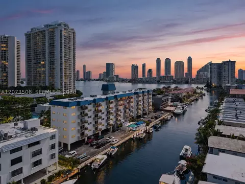 3770 NE 171st St #504, North Miami Beach, FL 33160