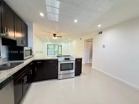 6095 N Sabal Palm Blvd #103, Tamarac, FL 33319