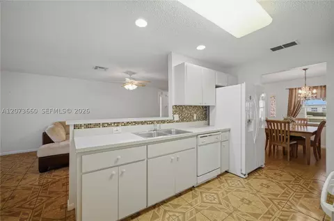 Kitchen - 9649 SW 93 Loop, Ocala, FL 34481 photo 2 of 2