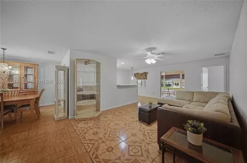 Living - 9649 SW 93 Loop, Ocala, FL 34481 photo 3 of 4