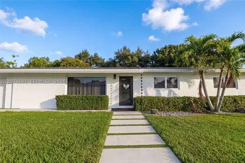 8123 SW 95th Ct, Miami, FL 33173