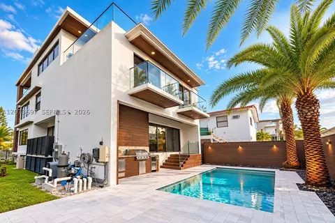 5601 N Ocean Dr, Hollywood, FL 33019