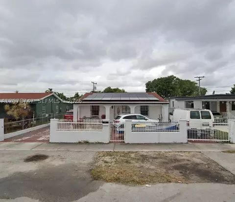 3627 NW 18th St, Miami, FL 33125