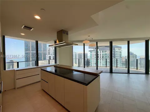1000 Brickell Plz #4301, Miami, FL 33131