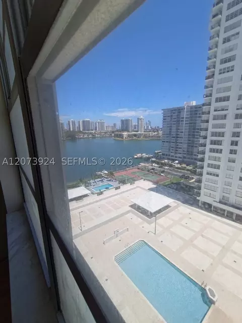 2780 NE 183rd St #1402, Aventura, FL 33160