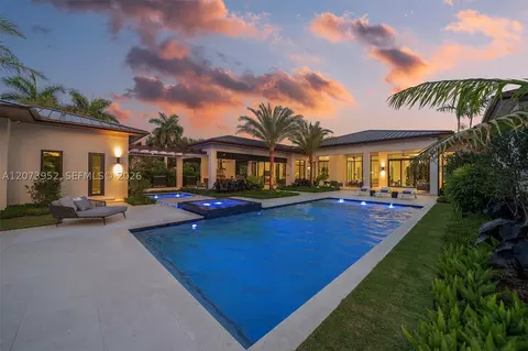 Exterior - 10860 SW 67th Ct, Pinecrest, FL 33156 photo 9 of 10