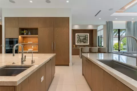 Kitchen - 10860 SW 67th Ct, Pinecrest, FL 33156 photo 4 of 5
