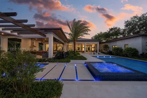 Exterior - 10860 SW 67th Ct, Pinecrest, FL 33156 photo 2 of 10