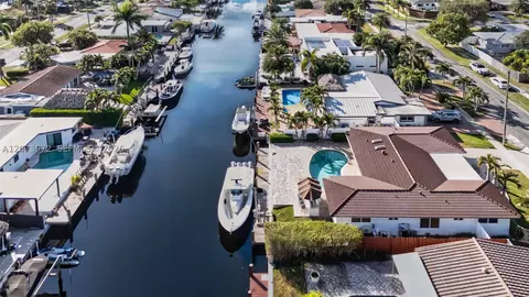 View/Area - 800 SE 3rd Ter, Pompano Beach, FL 33060 photo 3 of 3