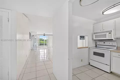 2731 N Pine Island Rd #205, Sunrise, FL 33322