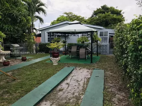 229-230 NW 48th Ct, Miami, FL 33126