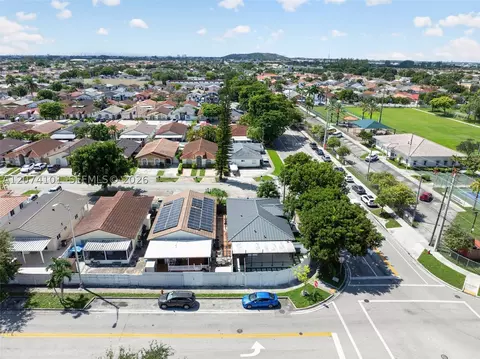 View/Area - 3197 W 79th Pl, Hialeah, FL 33018 photo 3 of 4