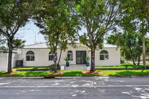Other - 3197 W 79th Pl, Hialeah, FL 33018 photo 3 of 13