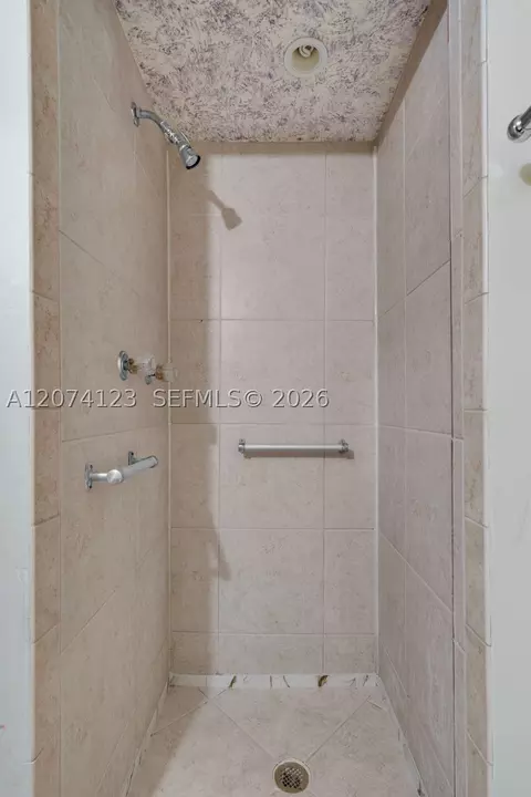 Bath - 3711 Riverside Dr, Coral Springs, FL 33065 photo 2 of 3