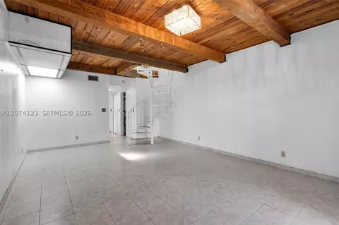 Living - 3711 Riverside Dr, Coral Springs, FL 33065 photo 1 of 2