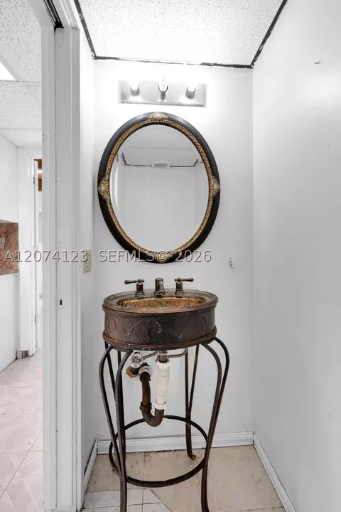 Bath - 3711 Riverside Dr, Coral Springs, FL 33065 photo 1 of 3
