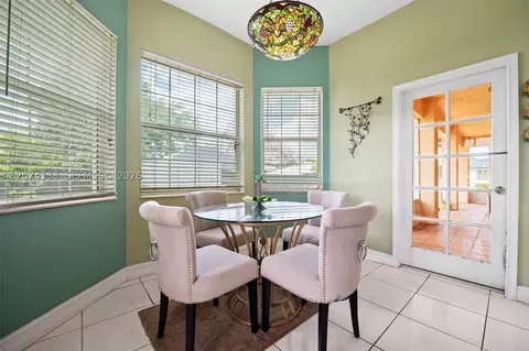 Dining - 1006 Bayberry Loop, Clewiston, FL 33440 photo 2 of 2