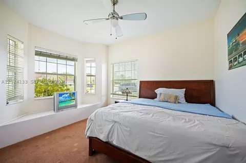 Bedroom - 1006 Bayberry Loop, Clewiston, FL 33440 photo 5 of 10