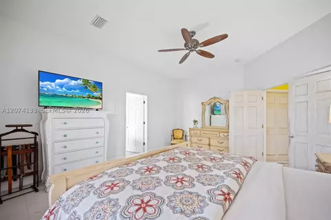 Bedroom - 1006 Bayberry Loop, Clewiston, FL 33440 photo 4 of 10