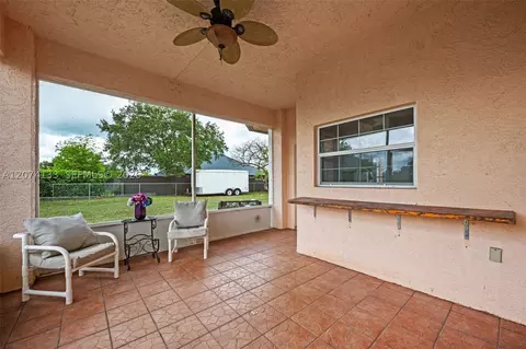 Exterior - 1006 Bayberry Loop, Clewiston, FL 33440 photo 5 of 8