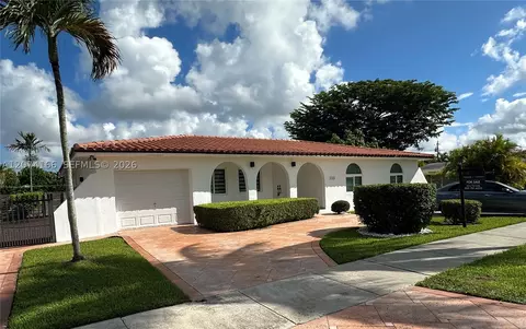 9461 SW 62nd St, Miami, FL 33173
