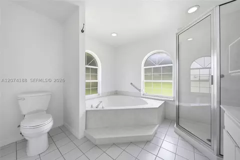 Bath - 4698 NW 110th Ave, Ocala, FL 34482 photo 2 of 2