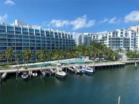 3001 NE 185th St #417, Aventura, FL 33180