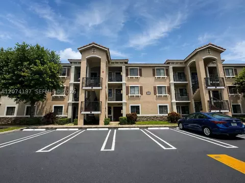 22621 SW 88th Pl #106-8, Cutler Bay, FL 33190
