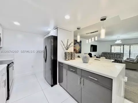3432 NW 86th Way #201, Sunrise, FL 33351