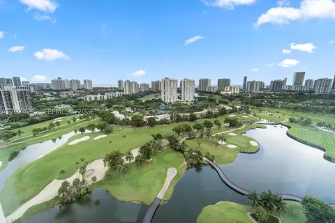 20379 W Country Club Dr #2433, Aventura, FL 33180