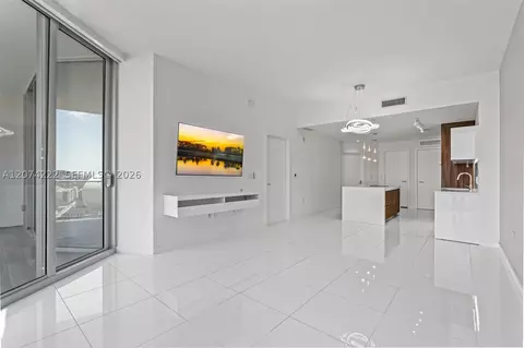 851 NE 1st Ave #1506, Miami, FL 33132