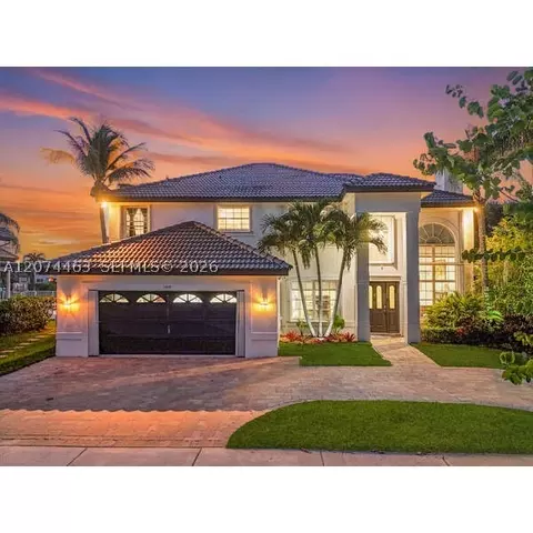 1108 NW 180th Ave, Pembroke Pines, FL 33029