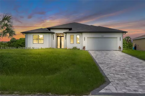 2328 Irondale Rd, North Port, FL 34287