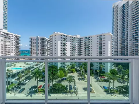 3000 S Ocean Dr #922, Hollywood, FL 33019
