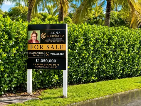 19651 SW 168th St, Miami, FL 33187