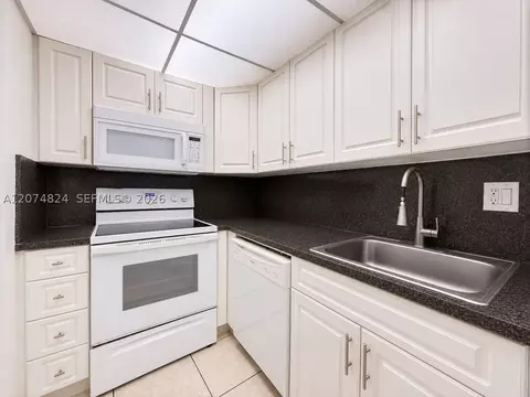 4855 NW 7th St #410-6, Miami, FL 33126