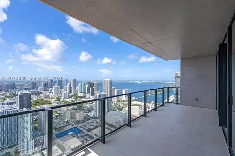 20 NE 11th St #6101, Miami, FL 33132