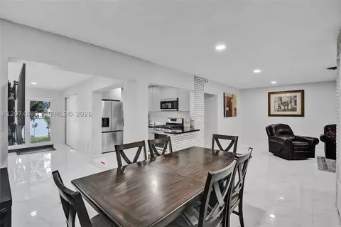 Other - 903 W 77th St, Hialeah, FL 33014 photo 4 of 5