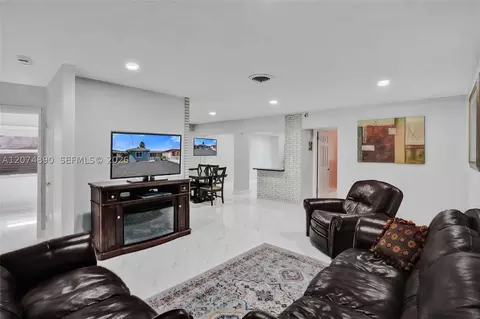 Other - 903 W 77th St, Hialeah, FL 33014 photo 3 of 5