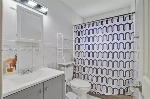 Bath - 903 W 77th St, Hialeah, FL 33014 photo 1 of 3