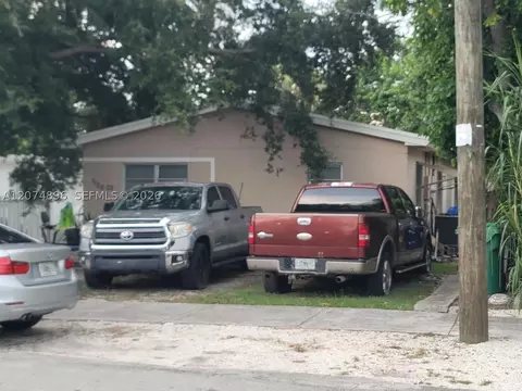 1120 NE 111th St, Miami, FL 33161